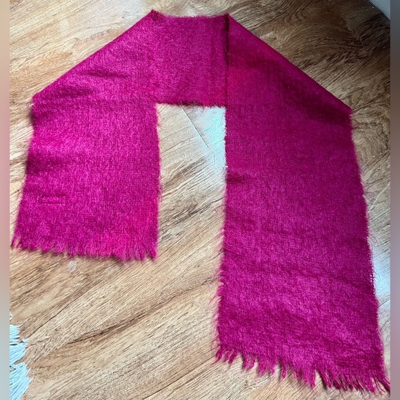 Mohair/Wool Blend Scarf - Picture 3 of 4